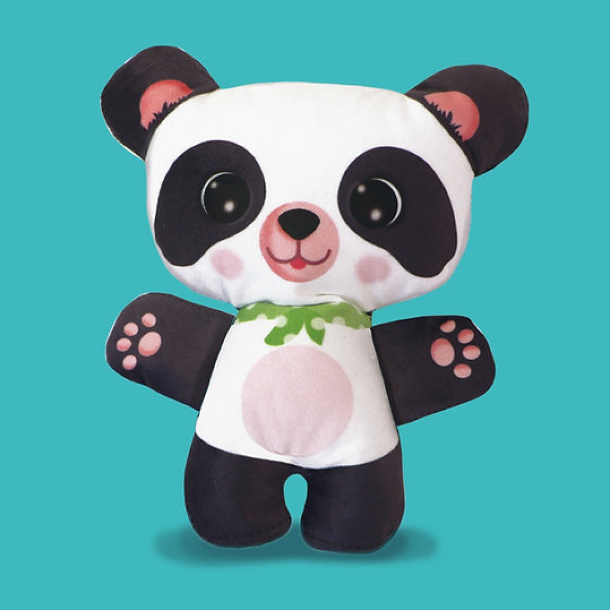 HUGO LE PANDA A COUDRE