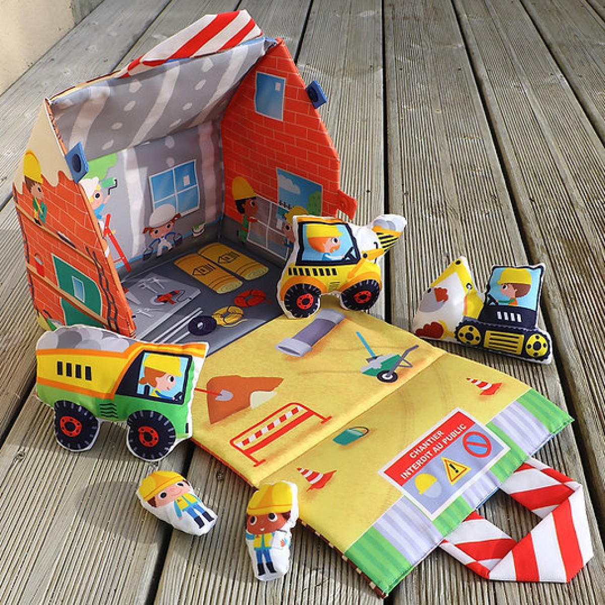 LA MAISON EN CHANTIER A COUDRE