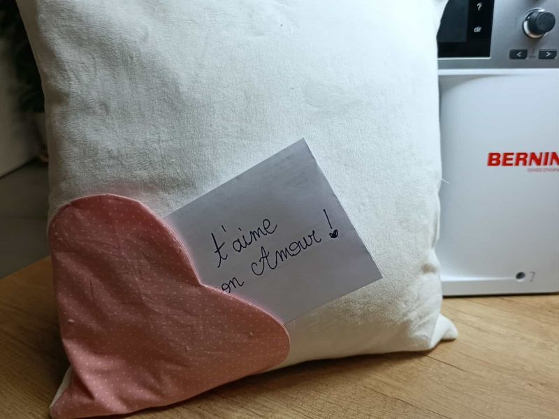 💌Patron gratuit coussin avec son petit coeur💌